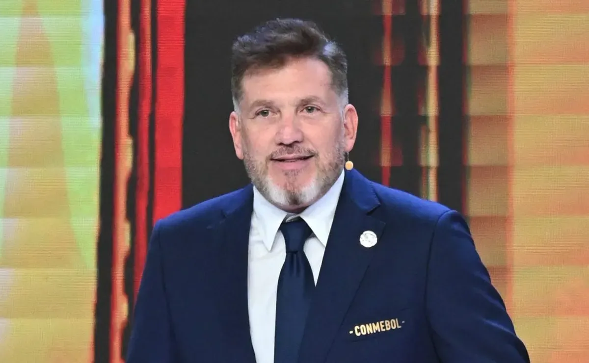 Flamengo e Alejandro Domínguez negociam mudança na final da Liberta