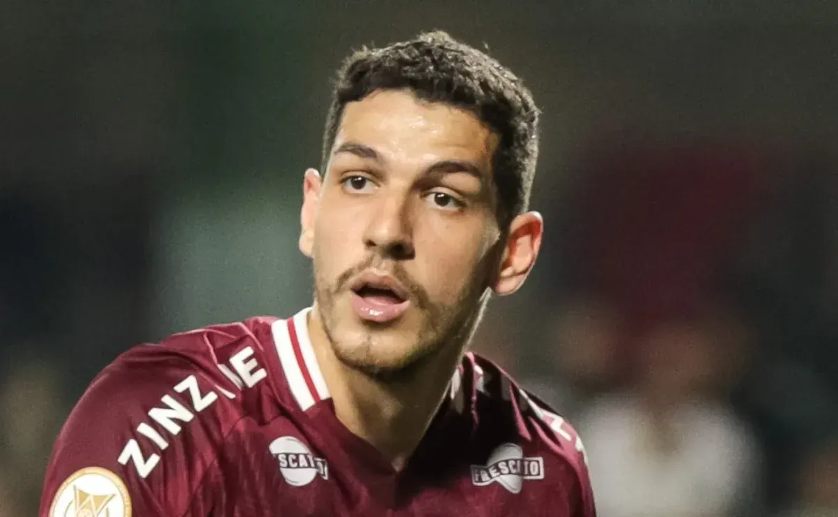 Flamengo vai tentar contratação de Nino se vender Ortiz ou Léo Pereira