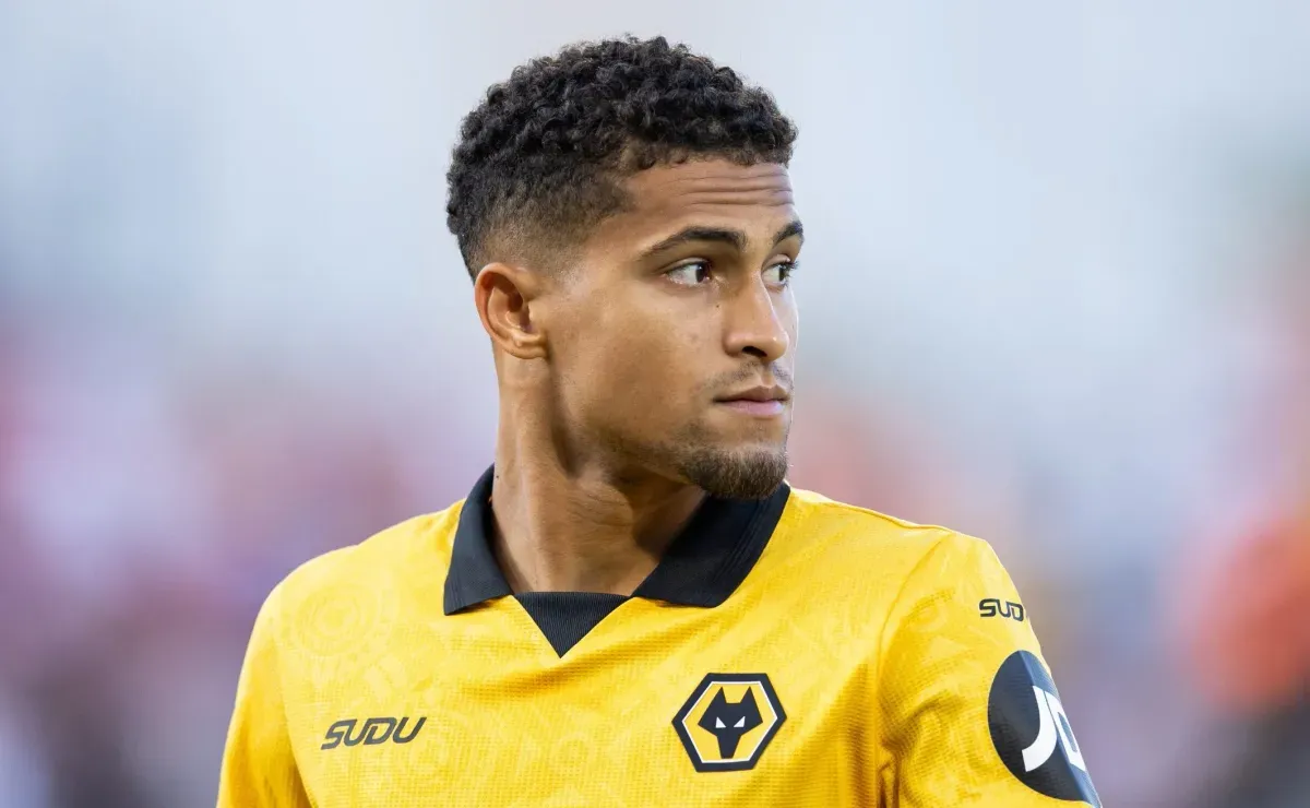 João Gomes ex-Flamengo vive drama com o Wolverhampton na Inglaterra