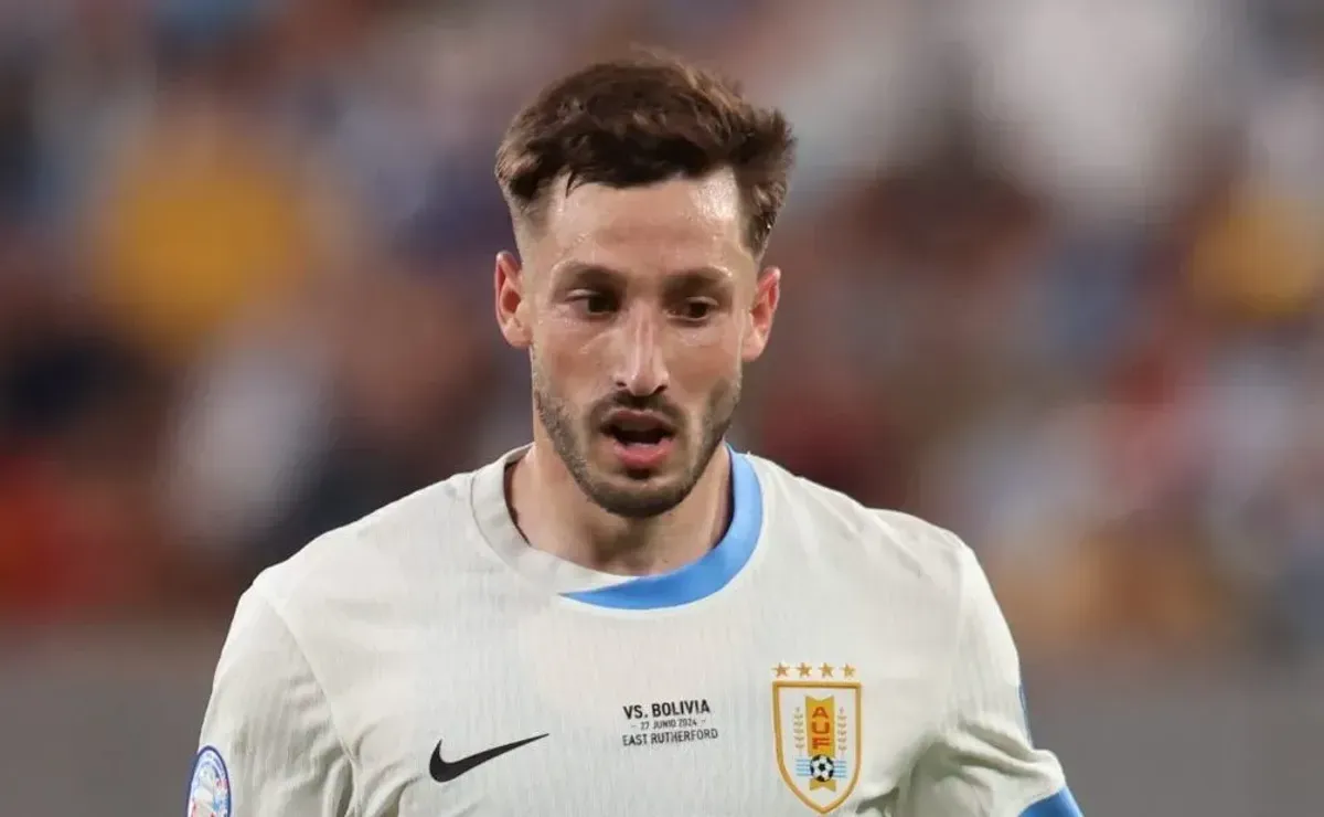 Matías Viña vendido pelo Flamengo no final da temporada está descartado