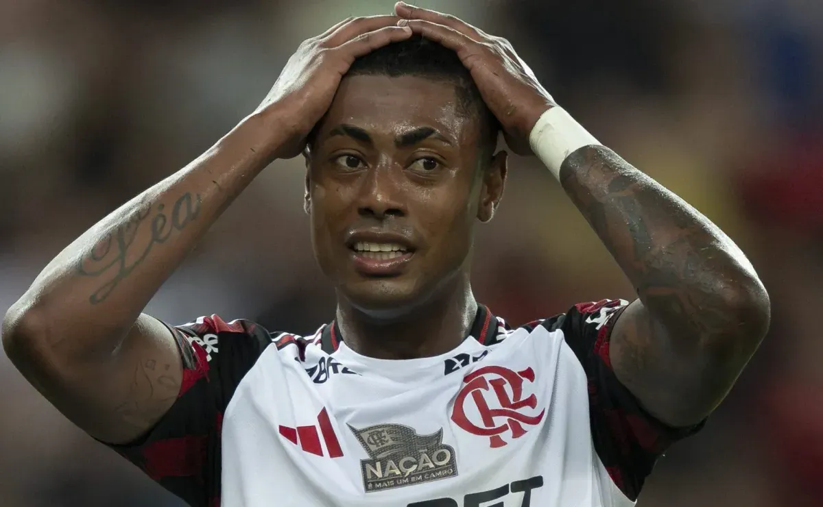 Torcida do Flamengo desaprova Bruno Henrique titular contra o Botafogo
