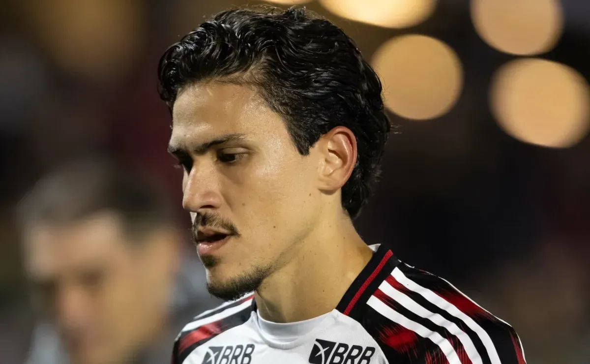 Zinho critica Filipe Luís por não dar sequência para Pedro no Flamengo