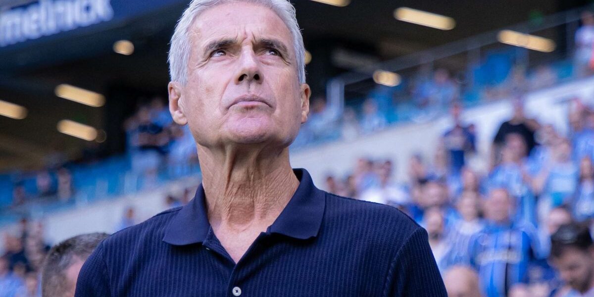 Trocas de Castro falham e Grêmio perde ritmo em empate com Bragantino