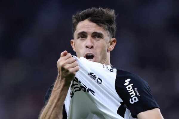 Gabriel Paulista projeta clássico e garante: Corinthians está pronto