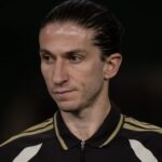 Filipe Luís é o favorito para assumir o Cruzeiro após Tite