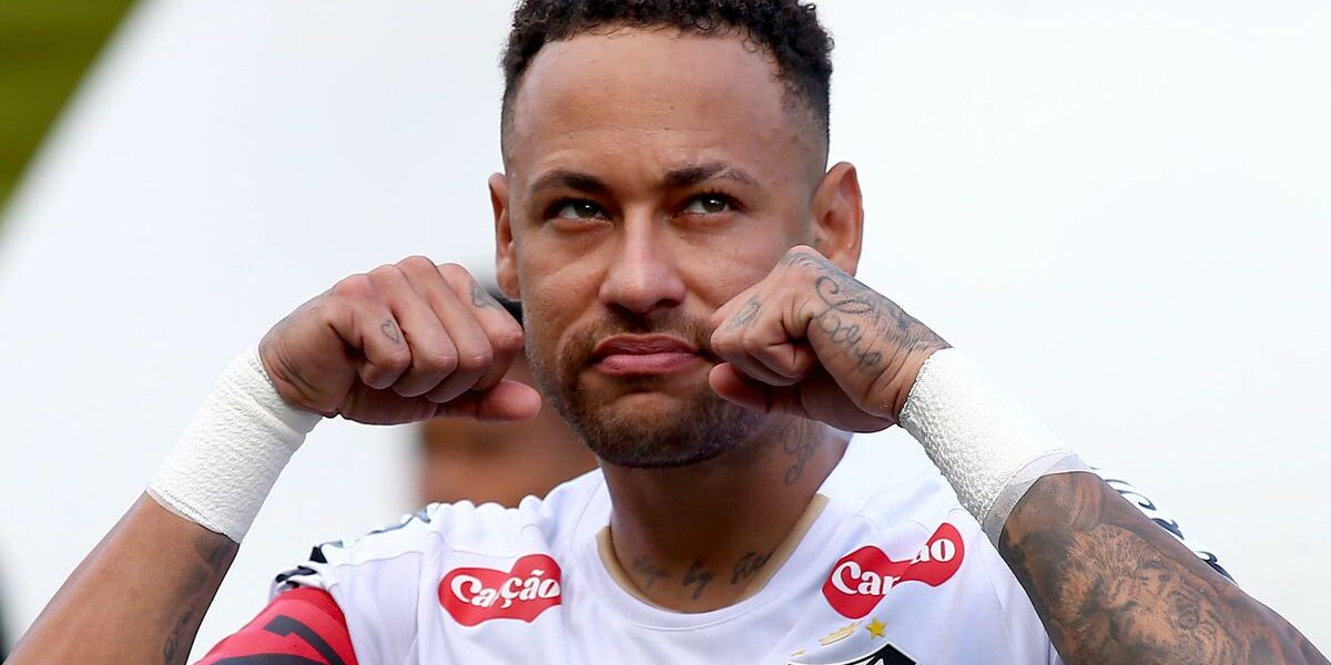 Neymar joga poker por 24h durante ausência no Santos e gera incômodo