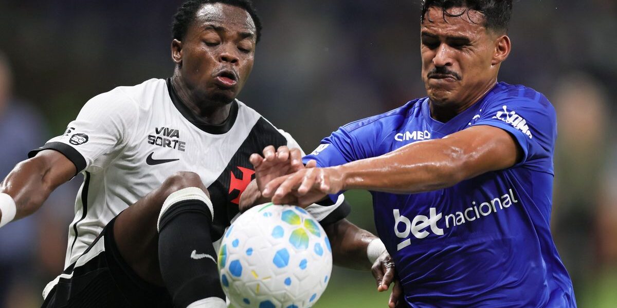 Cruzeiro empata com Vasco no fim, mas Tite segue na corda bamba