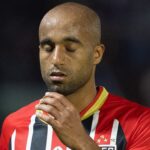 Roger surpreende e leva Lucas para jogo no sintético