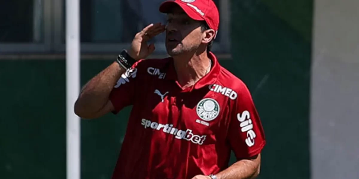 Abel Ferreira aposta em Jefté no lugar de Piquerez no Palmeiras