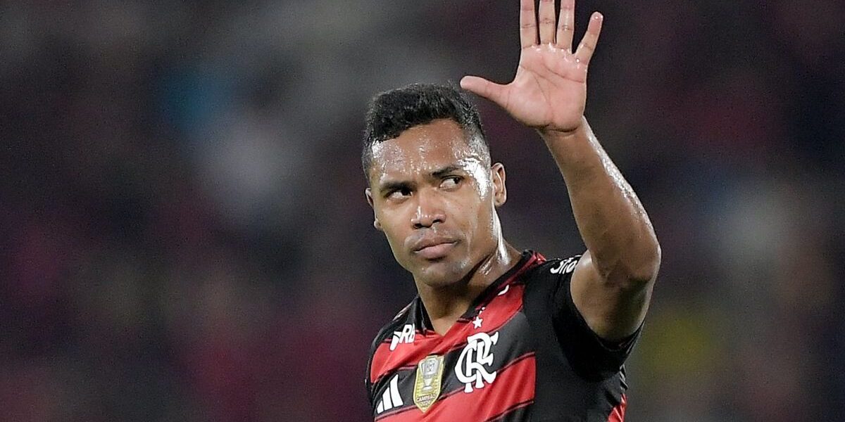 Flamengo não tem pressa para renovar com Alex Sandro