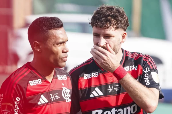 Alex Sandro mira saída do Flamengo em 2027 e atrai olhares dos EUA