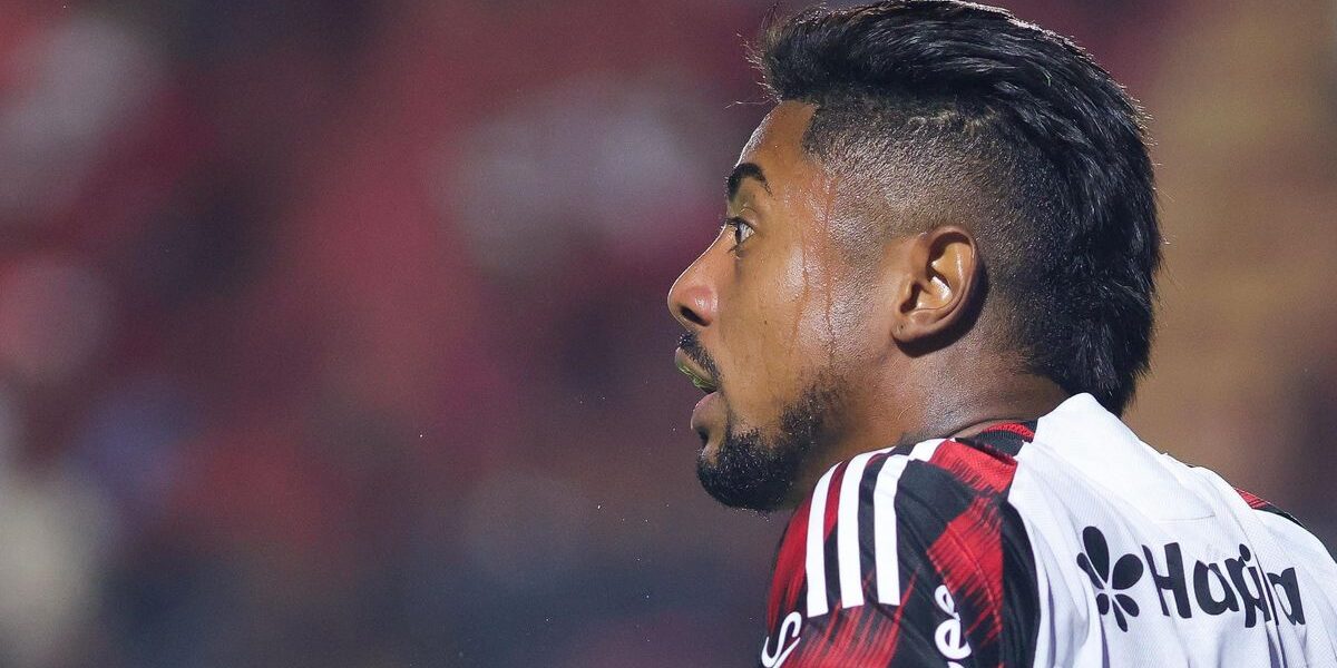 Renovação de BH no Fla esbarra em salário: atacante resiste a corte