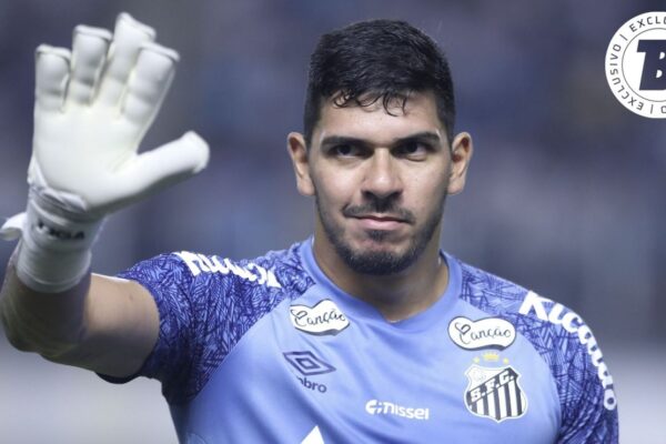 Corinthians tenta troca por goleiro, mas Santos recusa oferta