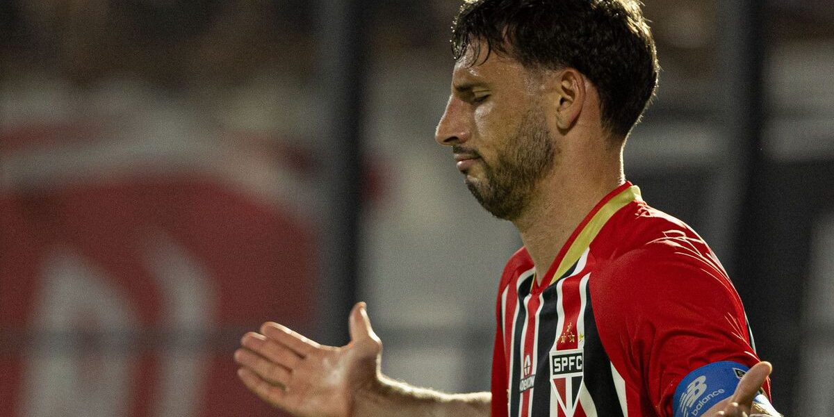 Confusão entre Calleri e Gabriel gera polêmica no São Paulo
