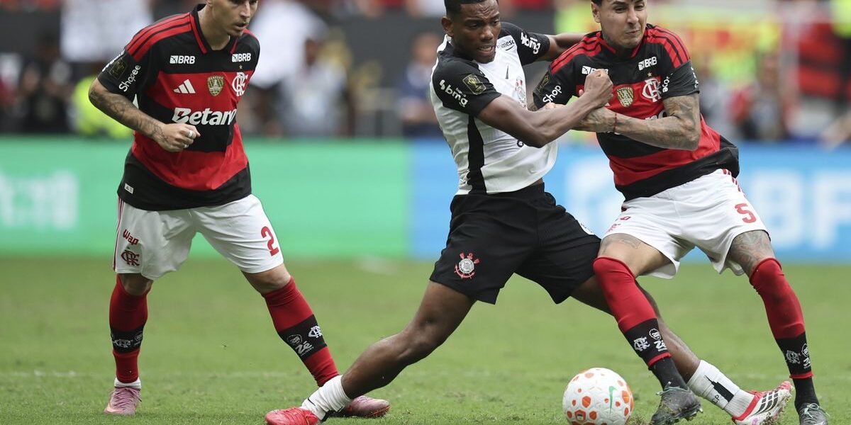 IA prevê reviravolta: Corinthians vence Flamengo, diz ChatGPT