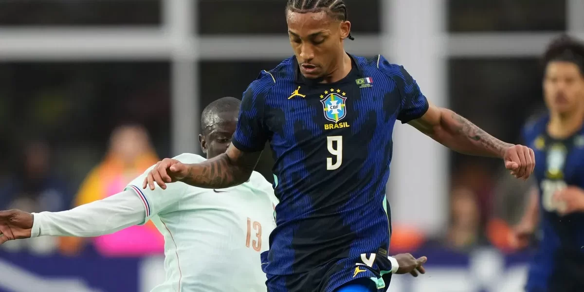 Defesa do Brasil marca mais que ataque no ciclo da Copa