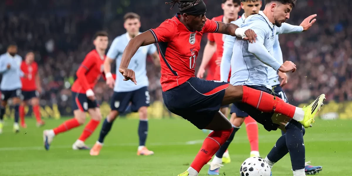 Piquerez sofre entorse, mas escapa de fratura; Palmeiras reavalia