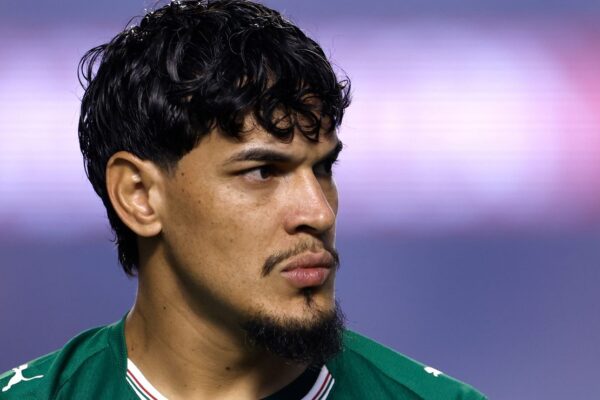 Gustavo Gómez planeja envelhecer no Palmeiras e só sair para aposentar