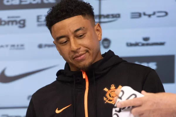 Jesse Lingard ansioso por estreia e primeiro gol no Corinthians