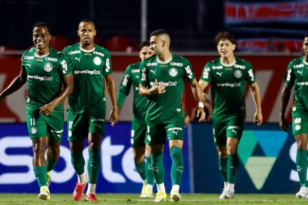 Palmeiras vence o Choque-Rei e segue firme no Brasileirão 2026