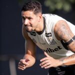Lucas Veríssimo Perto da Estreia no Santos Após Expulsão