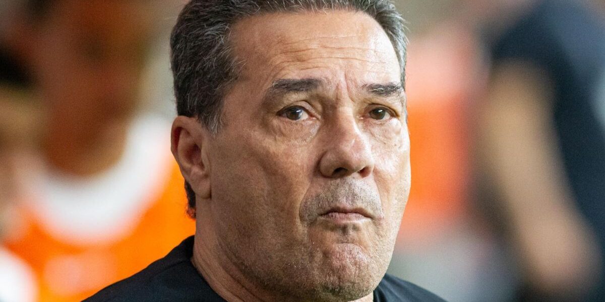 Vanderlei Luxemburgo melhora na UTI, mas alta só no domingo