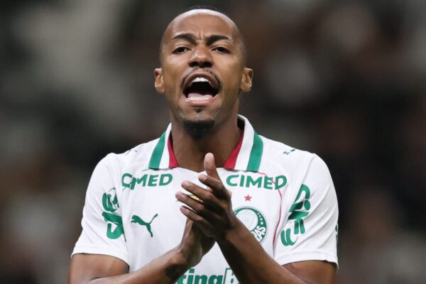 Marlon Freitas reencontra o Botafogo em clima de rivalidade e polêmica