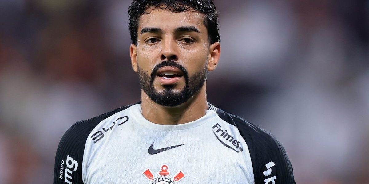 Torcida do Flamengo rejeita Bidu: ‘Bagre com força’