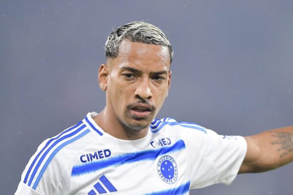 Artur Jorge chega ao Cruzeiro com missão clara: potencializar Matheus Pereira