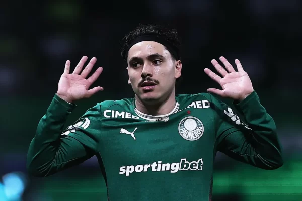 Mauricio estreia pelo Paraguai ao lado de companheiros do Palmeiras