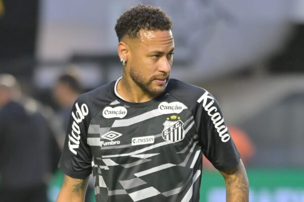 Santos com Neymar e Veríssimo titulares contra o Inter