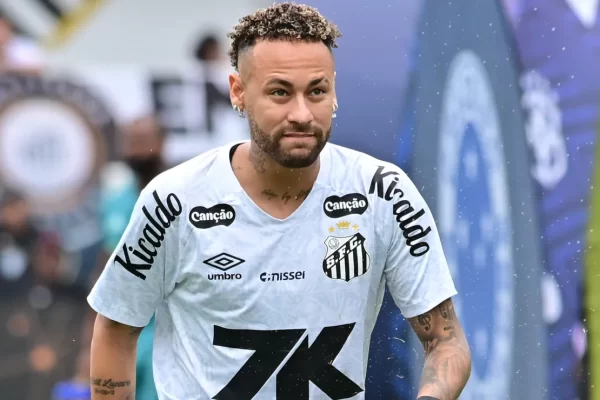 Santos renegocia dívida com pai de Neymar e estende prazo até 2029