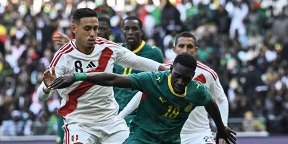 Noriega brilha, mas Peru cai na estreia de Mano Menezes