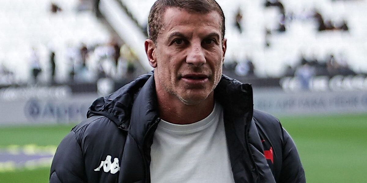 Pedrinho explica troca de Diniz por Renato no Vasco: “Cada um tem seu conceito”