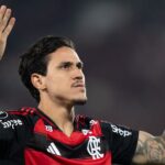 Pedro brilha, marca golaço e atinge marca histórica no Maracanã