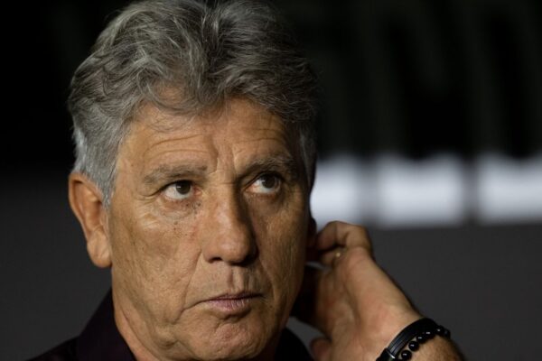 Renato saca Piton e aposta em Cuiabano contra o Cruzeiro