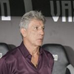 Vasco vence Palmeiras na estreia de Renato e sai do Z-4