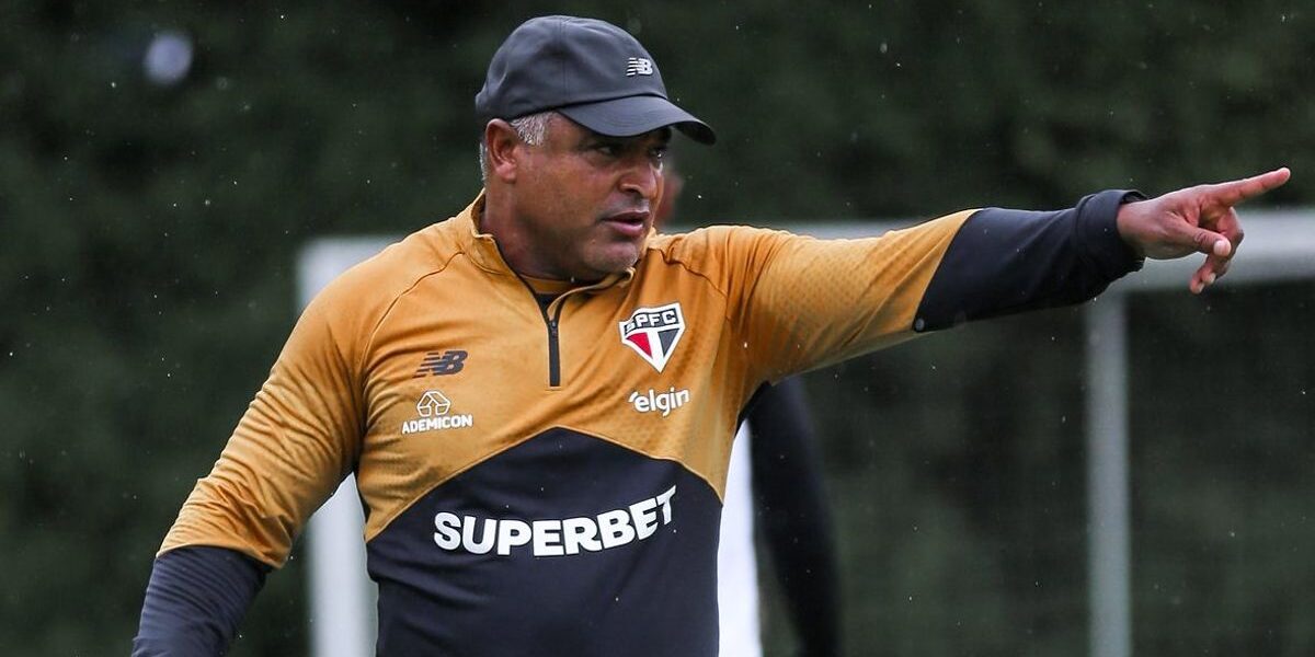 Roger Machado transforma o São Paulo com método baseado em diálogo