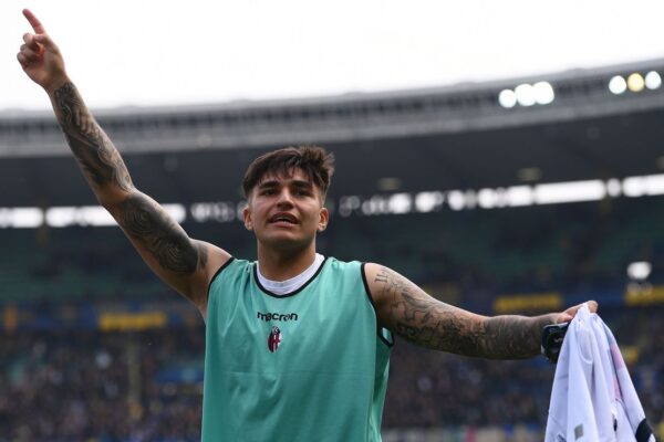 Flamengo mira Santiago Castro, mas negócio com Bologna é improvável