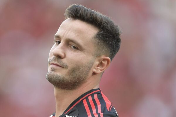 Saúl Ñíguez perto de voltar: Flamengo mira retorno em abril