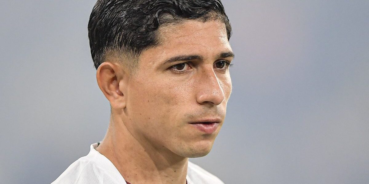 Savarino fica no Fluminense e dispensa Seleção Venezuelana