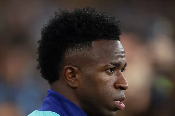 Fábio Luciano critica Vinícius Jr.: ‘Não é gênio, não deve usar a 10’