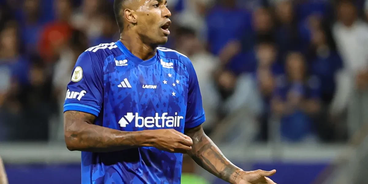 Walace terá última chance no Cruzeiro com Artur Jorge