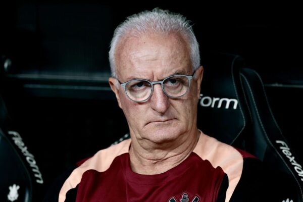 Dorival Jr traça planos no Corinthians durante pausa da Data Fifa