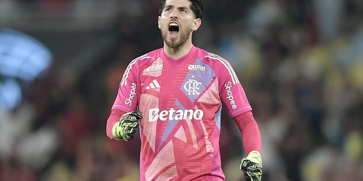 Diego Alves crava: Rossi já é ídolo histórico do Flamengo