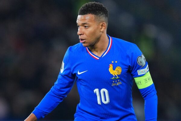 Mbappé: “Não vejo uma Copa do Mundo sem Neymar”