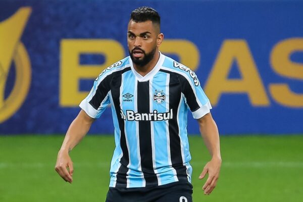 Ídolo do Grêmio previu derrota e alertou Castro antes do Vasco