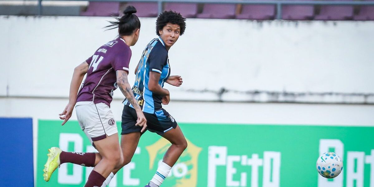 Grêmio empata sem gols e soma primeiro ponto no Brasileirão Feminino