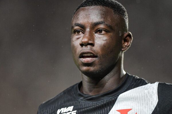 Renato mantém confiança em Hinestroza e Vasco mira G-6