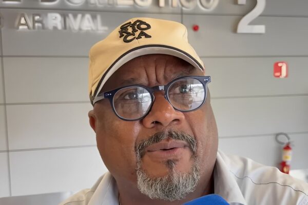 Marcão denuncia racismo após hostilização no Maracanã